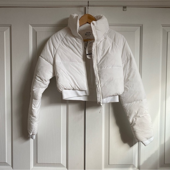 Crop puffer jacket - Picture 2 of 3